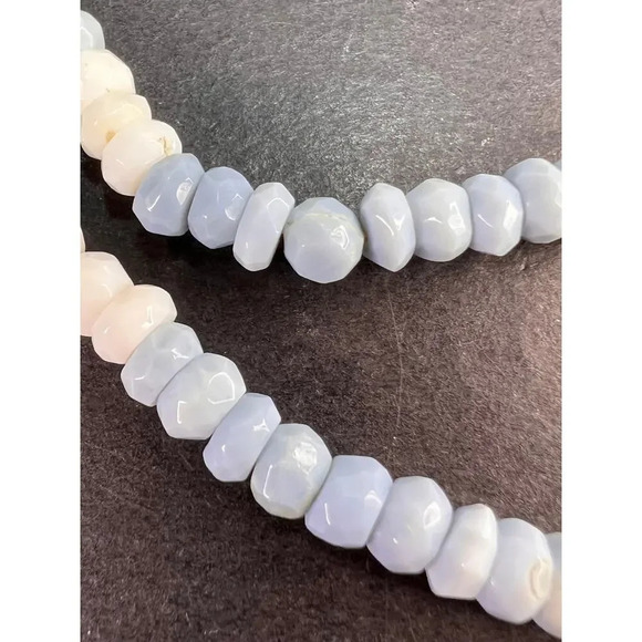 Shaded blue opal necklace with sterling silver clasp - Picture 8 of 11